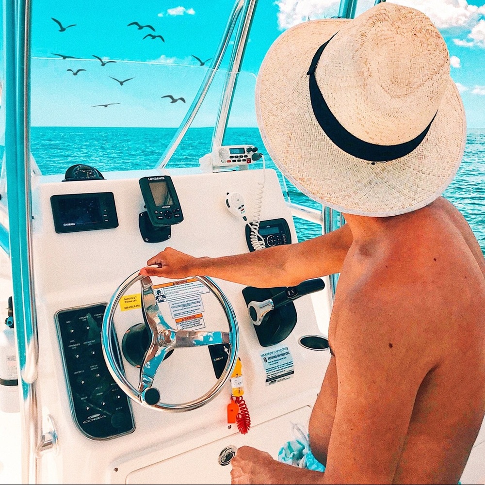 Met your Posher Alex✨ - Picture 3 of 5